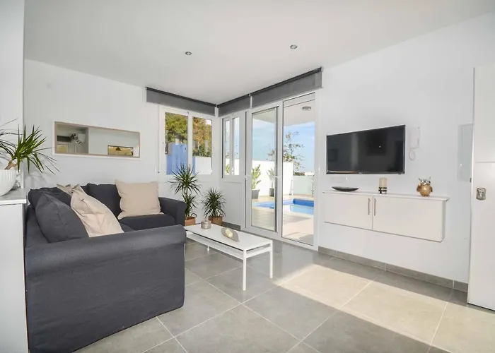 Antonio Pulga Villa *