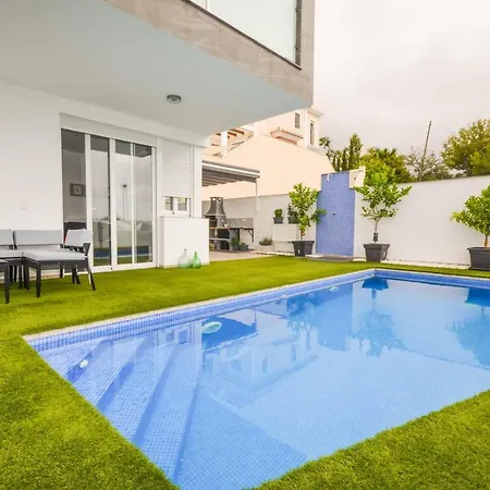 Antonio Pulga Villa Nerja